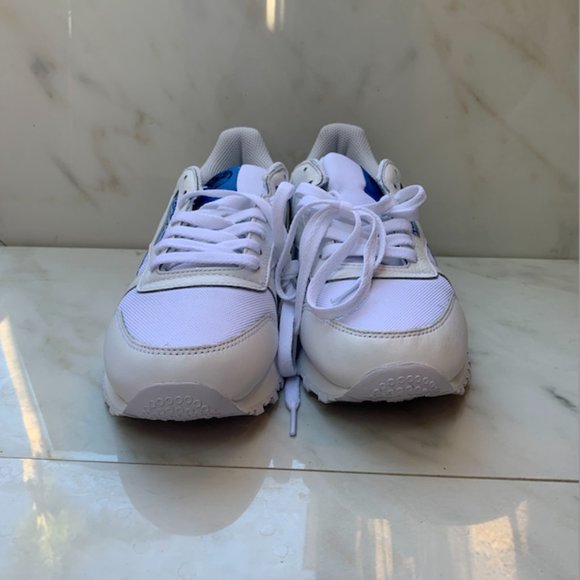 $75 Reebok unisex-adult CLASSIC LEATHER vector Navy/Horizon Blue/White 9 M US - Picture 3 of 7